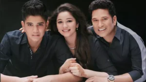 Sara Tendulkar with her father and brother