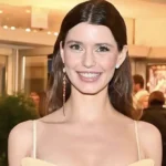 Beren Saat Net Worth
