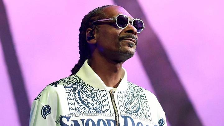 Snoop Dogg Net Worth 2023: Biography, Career, Family, Physical Appearances, and Social Media Snoop Dogg Net Worth