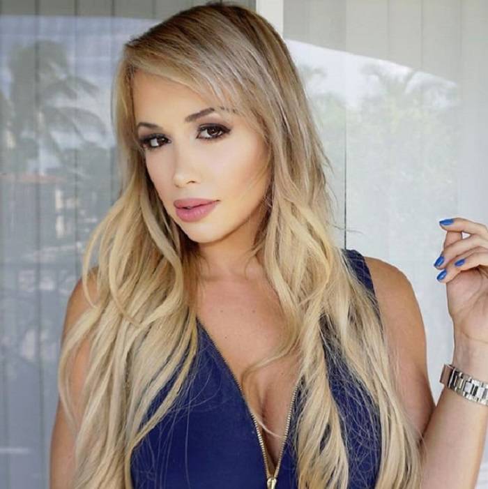 Paola Mayfield 1