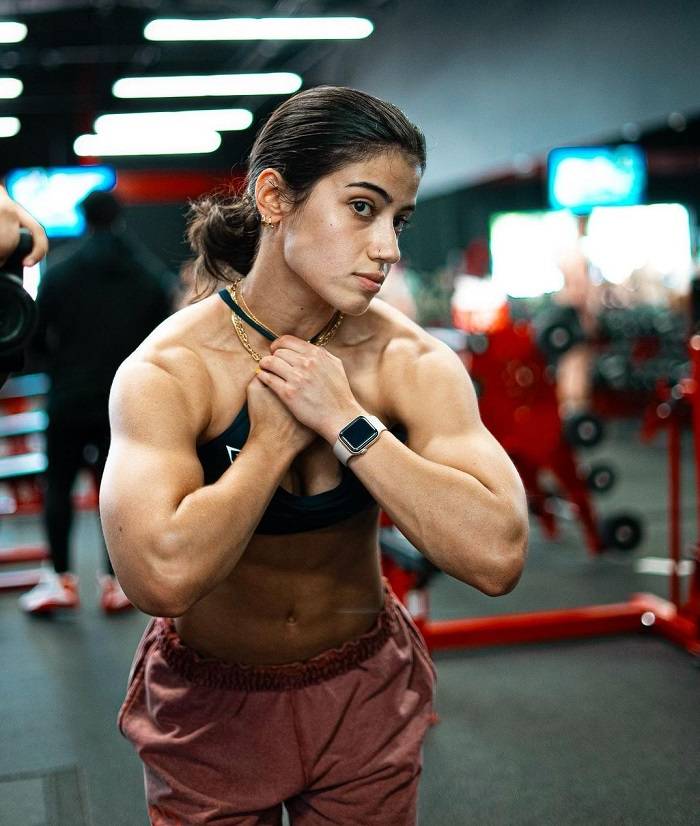 Sara Saffari Net Worth 2024 1