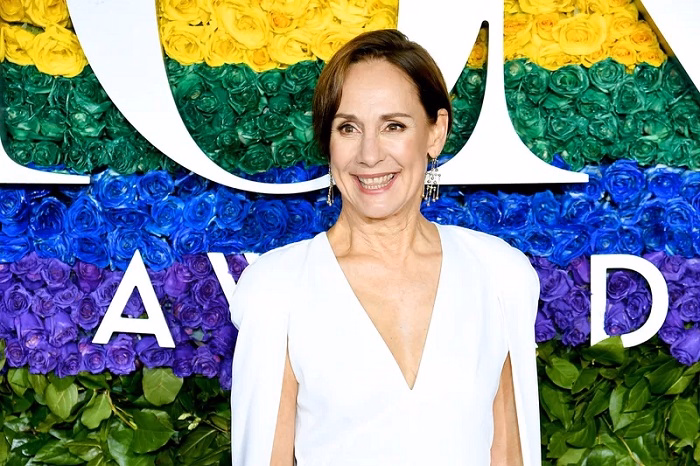 Laurie Metcalf net worth