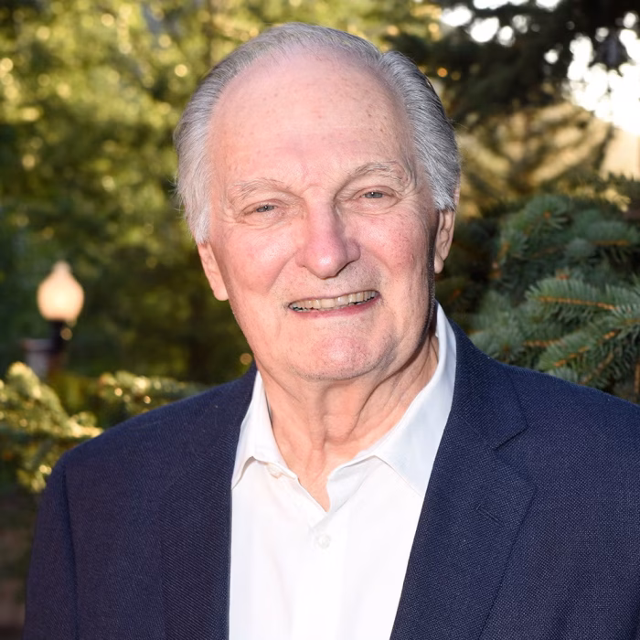 Detailed Breakdown of Alan Aldas Net Worth e1746254187808