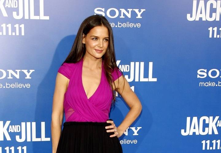 Katie Holmes Net Worth Grace, Reinvention and the Quiet Strength of a Hollywood Star Katie Holmes Net Worth Grace
